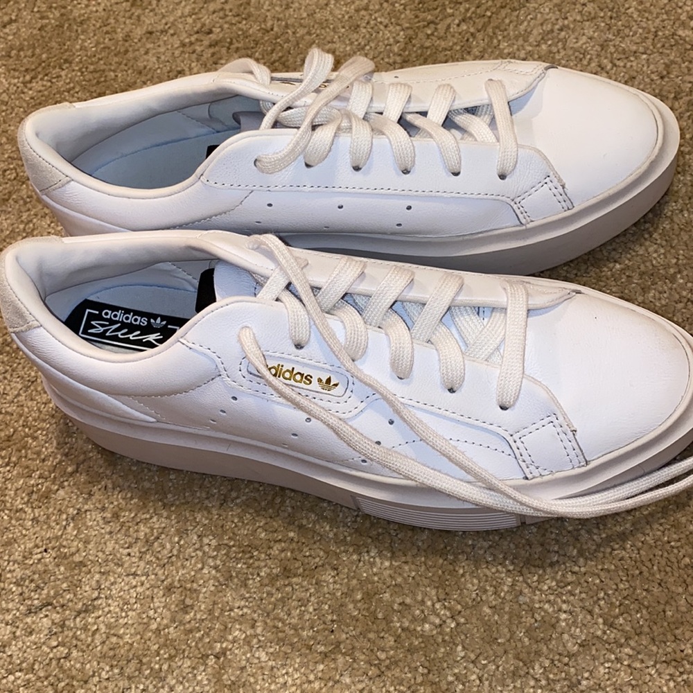 ADIDAS white tennis sneakers size 8